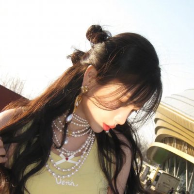 生后我和妹妹换了孩子